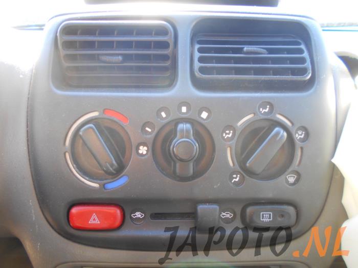 Suzuki Ignis 1.3 16V Sloopvoertuig (2002, Rood)