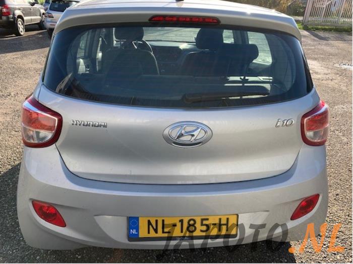 Hyundai i10 1.0 12V Sloopvoertuig (2017, Grijs)