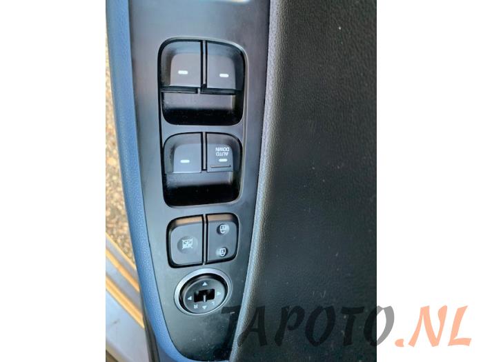 Hyundai i10 1.0 12V Sloopvoertuig (2017, Grijs)