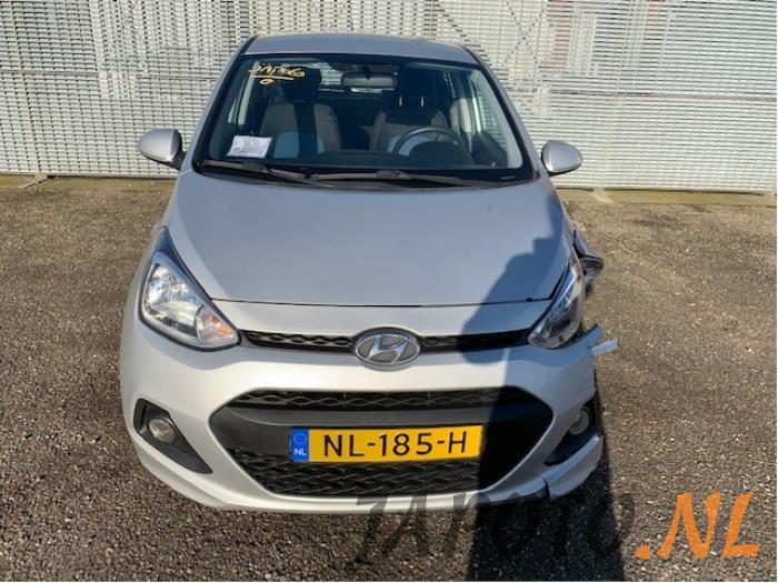 Hyundai i10 1.0 12V Sloopvoertuig (2017, Grijs)
