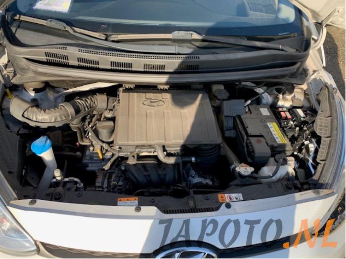 Hyundai i10 1.0 12V Sloopvoertuig (2017, Grijs)