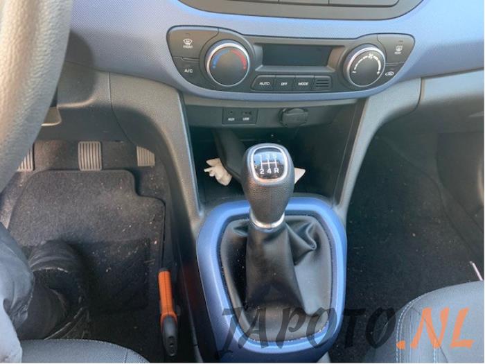 Hyundai i10 1.0 12V Sloopvoertuig (2017, Grijs)