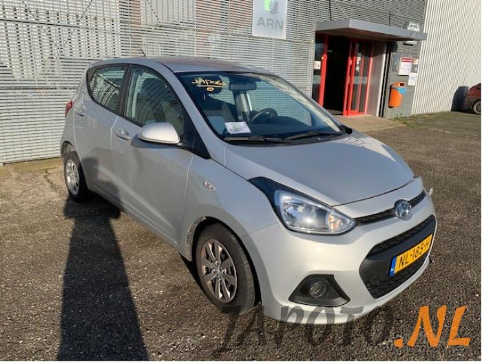 Hyundai i10 1.0 12V Sloopvoertuig (2017, Grijs)
