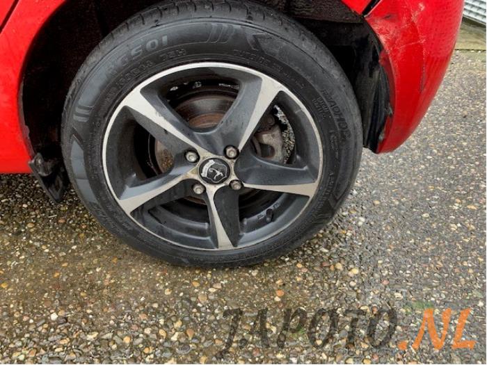 Kia Picanto 1.0 12V Sloopvoertuig (2005, Rood)