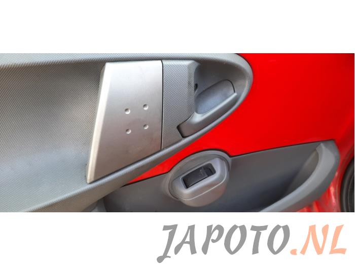 Toyota Aygo 1.0 12V VVT-i Sloopvoertuig (2005, Rood)