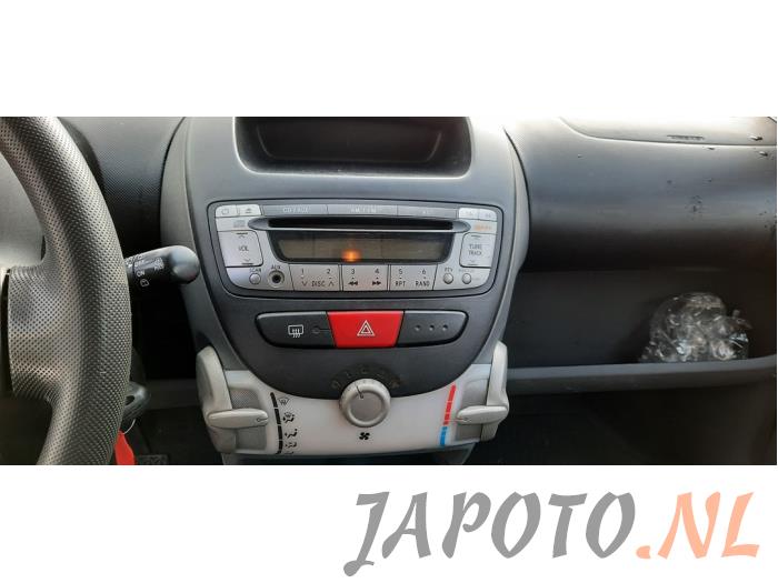 Toyota Aygo 1.0 12V VVT-i Sloopvoertuig (2005, Rood)