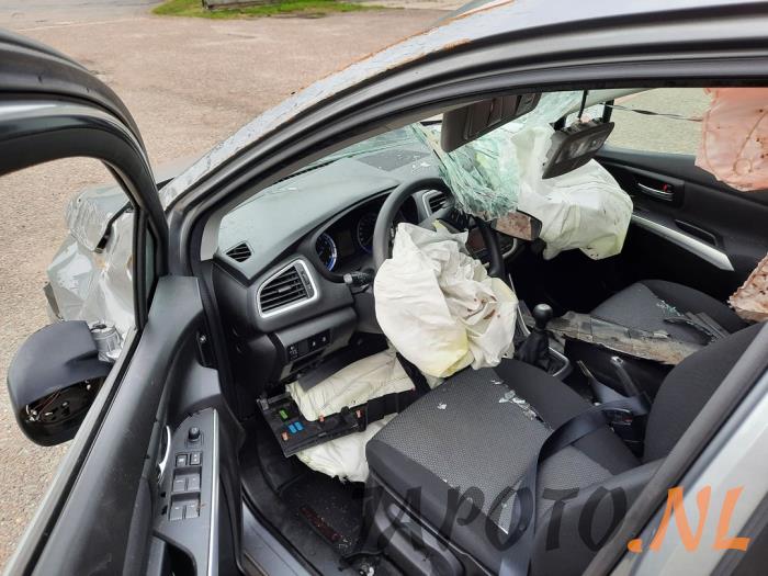 Suzuki SX4 S-Cross 1.6 16V Sloopvoertuig (2014, Grijs)