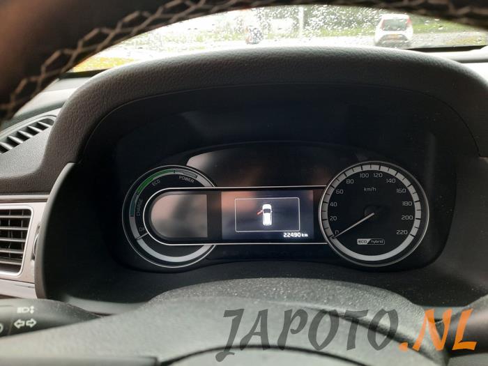 Kia Niro I 1.6 GDI Hybrid Sloopvoertuig (2019, Grafiet)