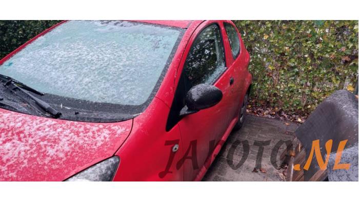 Toyota Aygo 1.0 12V VVT-i Sloopvoertuig (2008, Rood)
