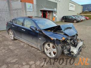 Lexus LS 460 4.6 32V VVT-i Sloopvoertuig (2007, Blauw)