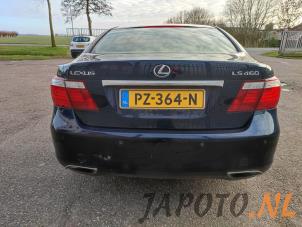 Lexus LS 460 4.6 32V VVT-i Sloopvoertuig (2007, Blauw)