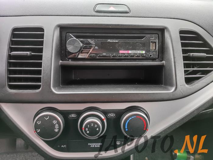 Kia Picanto 1.0 12V Sloopvoertuig (2011, Zwart)