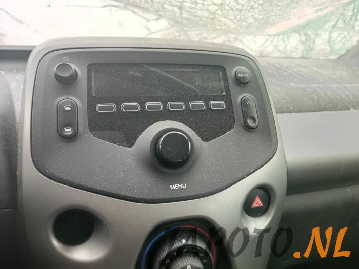 Toyota Aygo 1.0 12V VVT-i Sloopvoertuig (2018, Zwart)