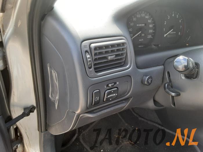 Toyota Corolla 1.6 16V Sloopvoertuig (1999, Grijs)