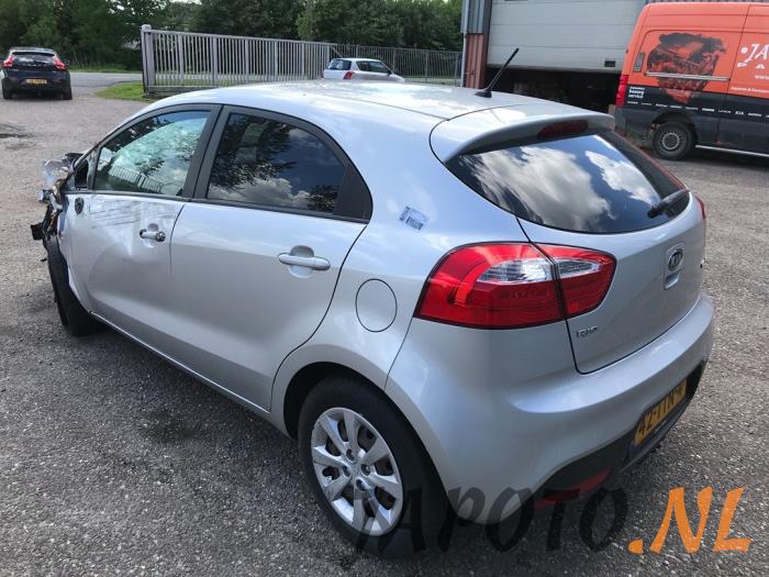 Kia Rio 12