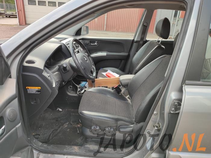 Kia Sportage 2.7 V6 24V 4x4 Sloopvoertuig (2005, Grijs)