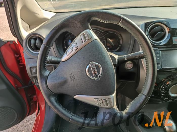 Nissan Note 1.5 dCi 90 Sloopvoertuig (2015, Rood)
