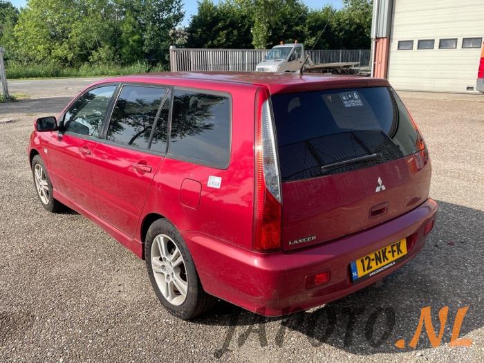 Mitsubishi Lancer Wagon 1.6 16V Sloopvoertuig (2003, Rood)