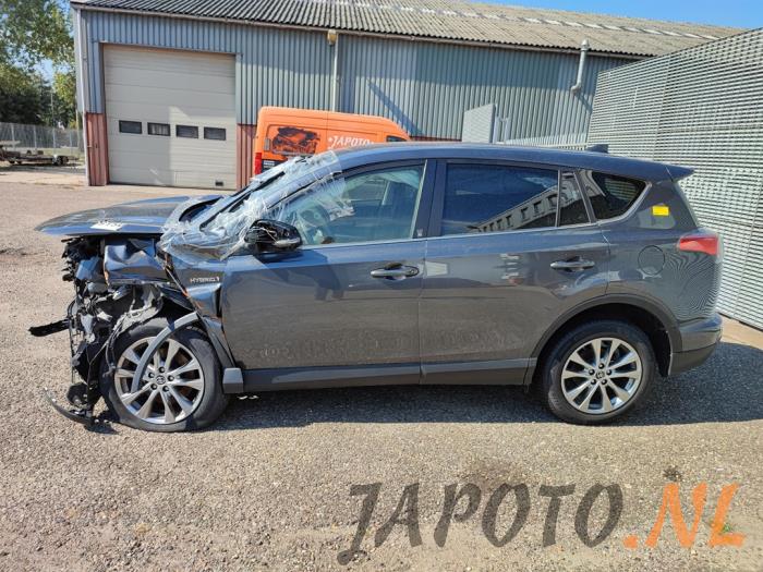 Toyota RAV4 2.5 Hybrid 16V VVT-i 4x4 Sloopvoertuig (2019, Grijs)