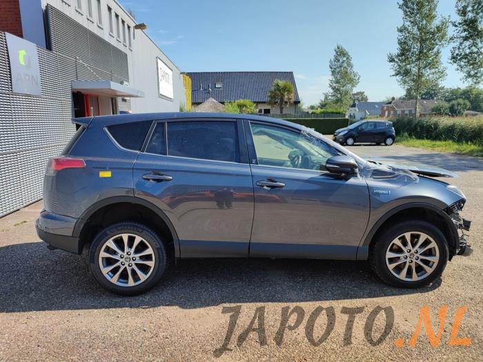 Toyota RAV4 2.5 Hybrid 16V VVT-i 4x4 Sloopvoertuig (2019, Grijs)