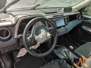 Toyota RAV4 2.5 Hybrid 16V VVT-i 4x4 Sloopvoertuig (2019, Grijs)