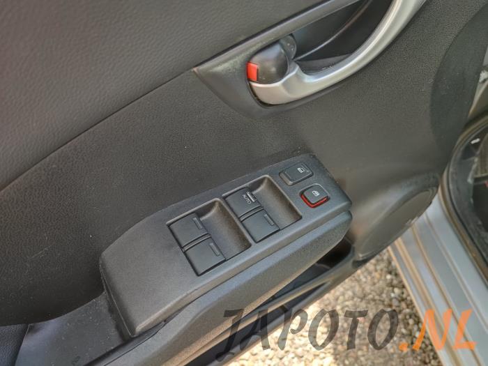 Honda Jazz 1.3 VTEC 16V Hybrid Sloopvoertuig (2012, Grijs)