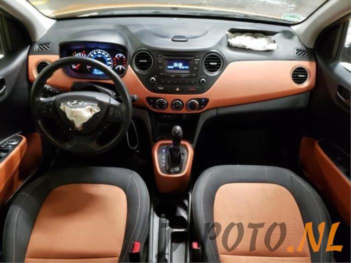 Hyundai i10 1.2 16V Sloopvoertuig (2016, Oranje)
