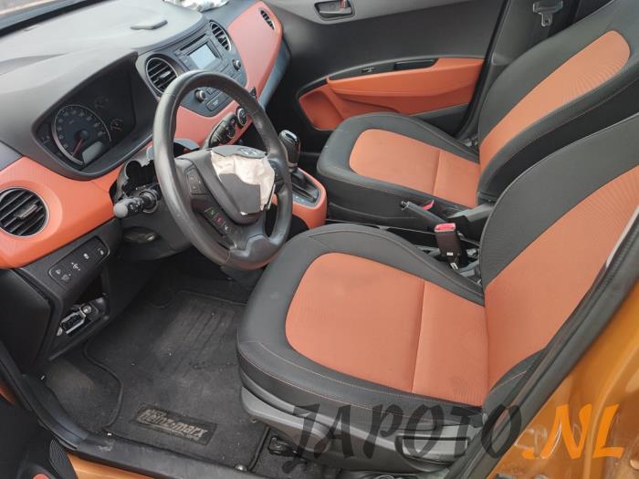 Hyundai i10 1.2 16V Sloopvoertuig (2016, Oranje)