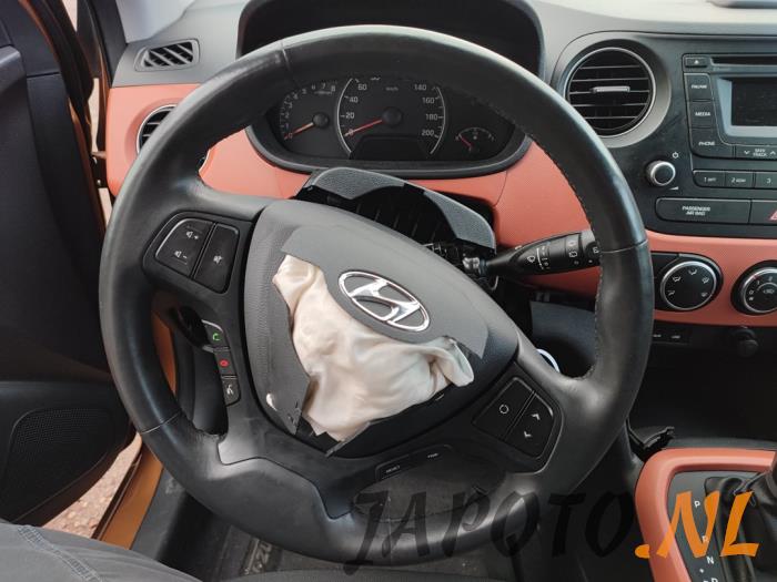Hyundai i10 1.2 16V Sloopvoertuig (2016, Oranje)