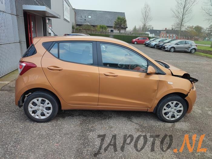 Hyundai i10 1.2 16V Sloopvoertuig (2016, Oranje)