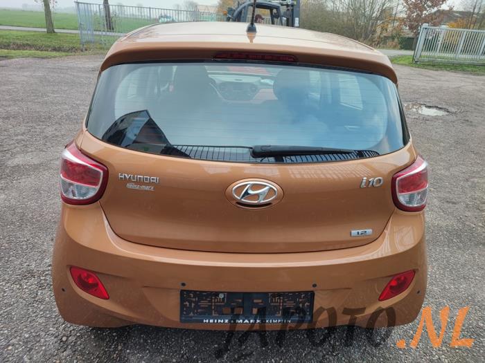 Hyundai i10 1.2 16V Sloopvoertuig (2016, Oranje)