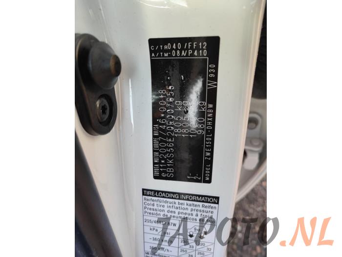 Toyota Auris 1.8 16V HSD Full Hybrid Sloopvoertuig (2011, Wit)