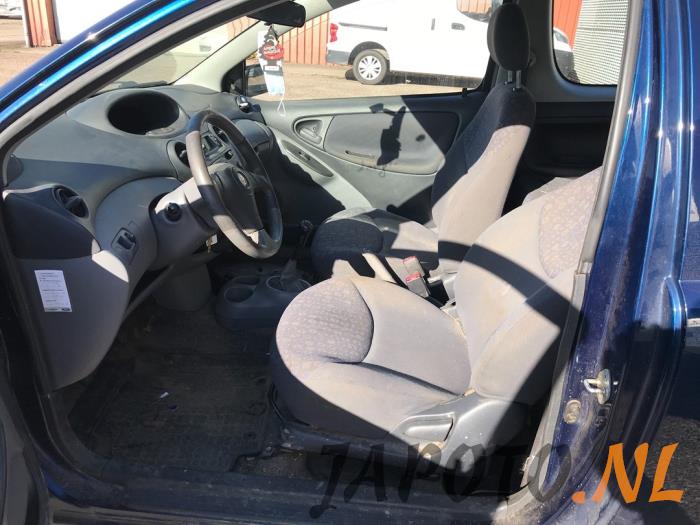 Toyota Yaris 1.3 16V VVT-i Sloopvoertuig (2002, Blauw)