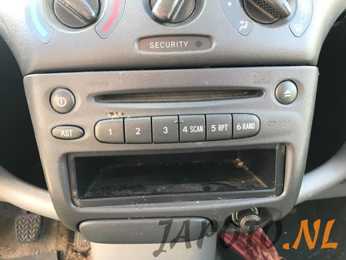 Toyota Yaris 1.3 16V VVT-i Sloopvoertuig (2002, Blauw)