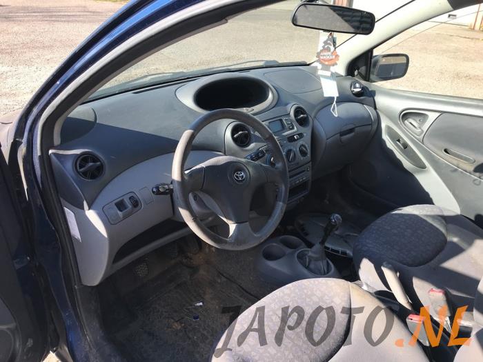 Toyota Yaris 1.3 16V VVT-i Sloopvoertuig (2002, Blauw)