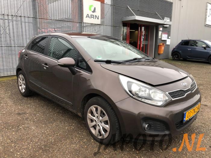 Kia Rio III 1.1 CRDi VGT 12V Sloopvoertuig (2012, Bruin)