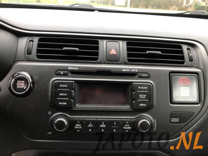 Kia Rio III 1.1 CRDi VGT 12V Sloopvoertuig (2012, Bruin)