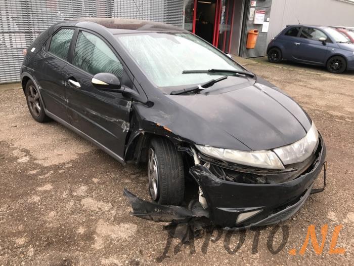 Honda Civic 1.4 i-Dsi Sloopvoertuig (2008, Zwart)