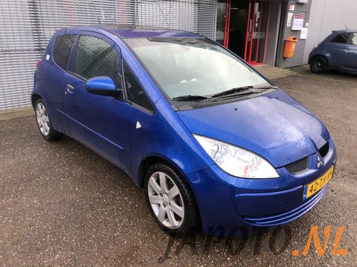 Mitsubishi Colt 1.5 16V Sloopvoertuig (2006, Blauw)