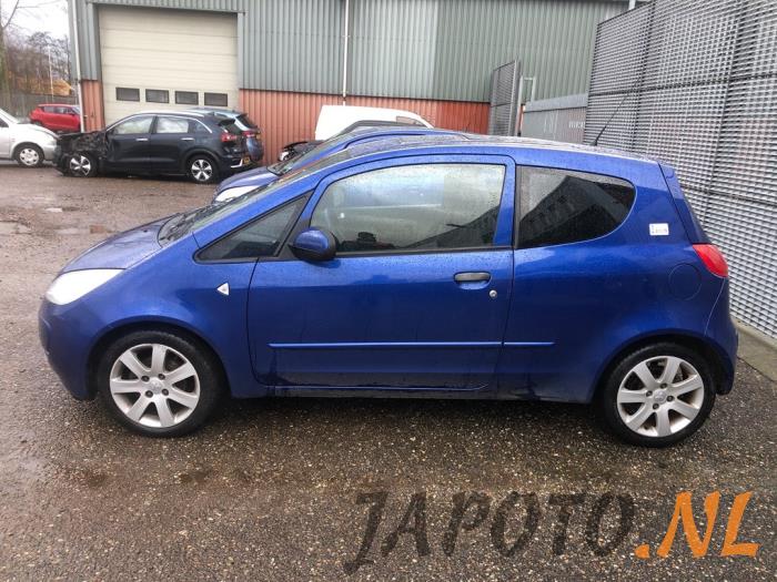 Mitsubishi Colt 1.5 16V Sloopvoertuig (2006, Blauw)