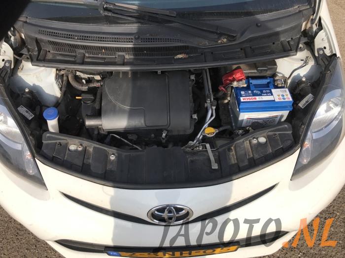 Toyota Aygo 1.0 12V VVT-i Sloopvoertuig (2013, Wit)