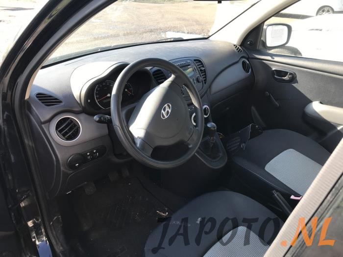 Hyundai i10 1.1i 12V Sloopvoertuig (2010, Zwart)