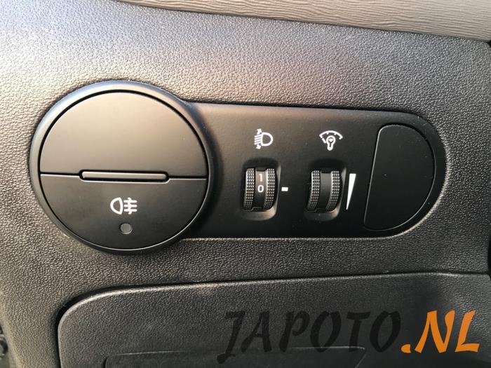 Hyundai i10 1.1i 12V Sloopvoertuig (2010, Zwart)