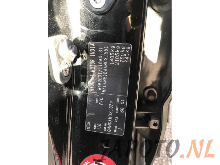 Hyundai i10 1.1i 12V Sloopvoertuig (2010, Zwart)