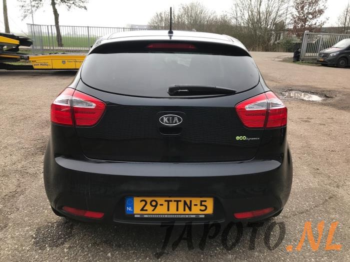 Kia Rio III 1.2 CVVT 16V Sloopvoertuig (2012, Zwart)
