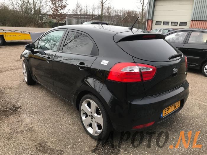 Kia Rio III 1.2 CVVT 16V Sloopvoertuig (2012, Zwart)