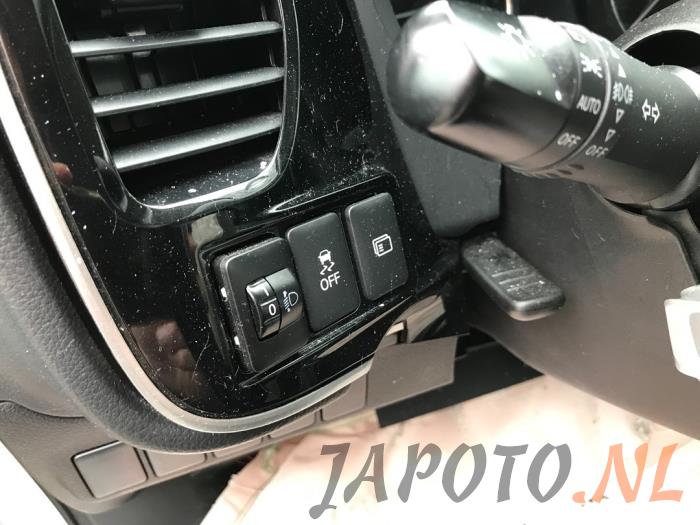 Mitsubishi Outlander 2.0 16V PHEV 4x4 Sloopvoertuig (2018, Wit)