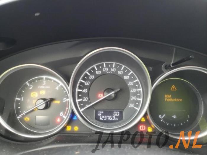 Mazda CX-5 I 2.2 SkyActiv-D 150 16V 2WD Sloopvoertuig (2016, Licht, Blauw)