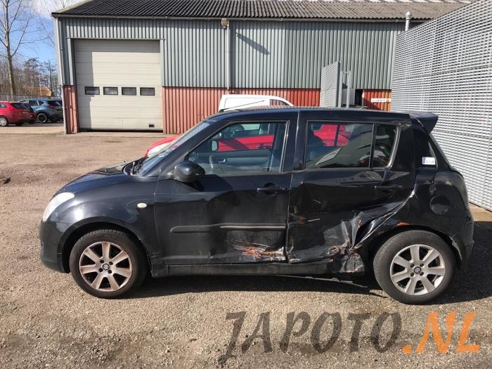 Suzuki Swift 1.3 VVT 16V Sloopvoertuig (2010, Zwart)