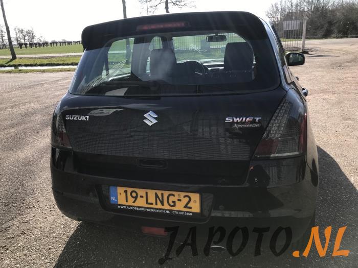Suzuki Swift 1.3 VVT 16V Sloopvoertuig (2010, Zwart)